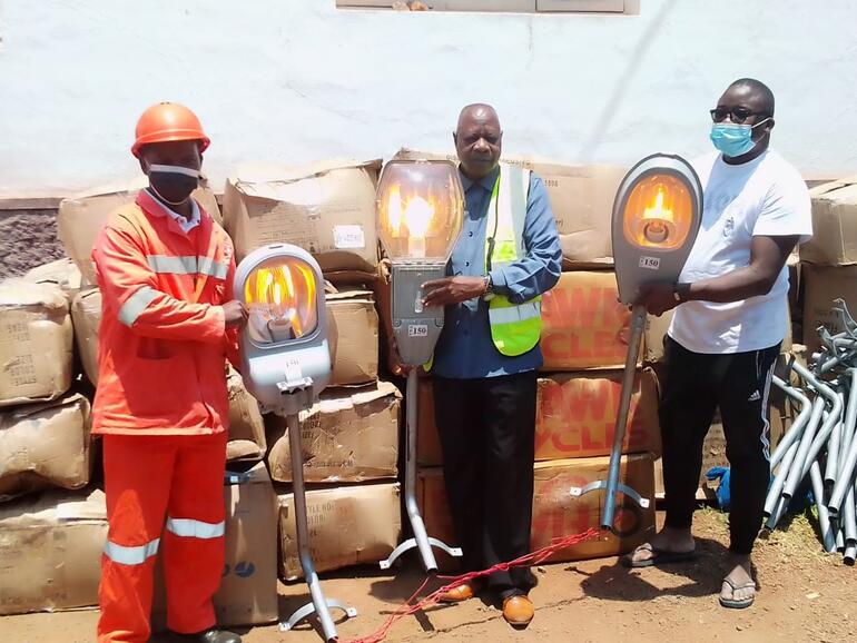 Municípios investem na aquisição de Candeeiros para melhorar a iluminação nas vias públicas, com o apoio do PDUL 